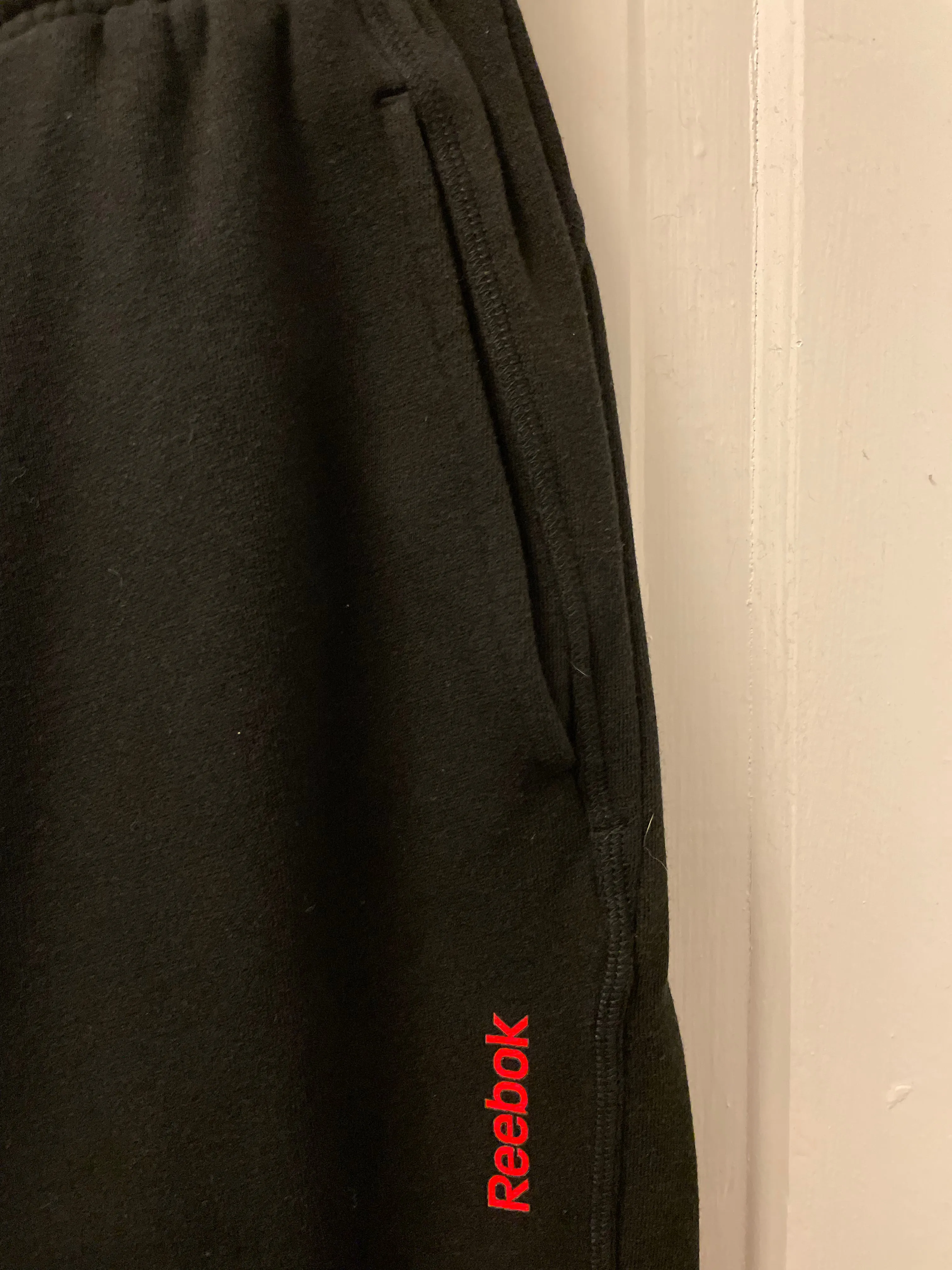 € Mens Medium REEBOK Black Joggers Sweatpants Basketball Warm Up Pants Activeware Pockets