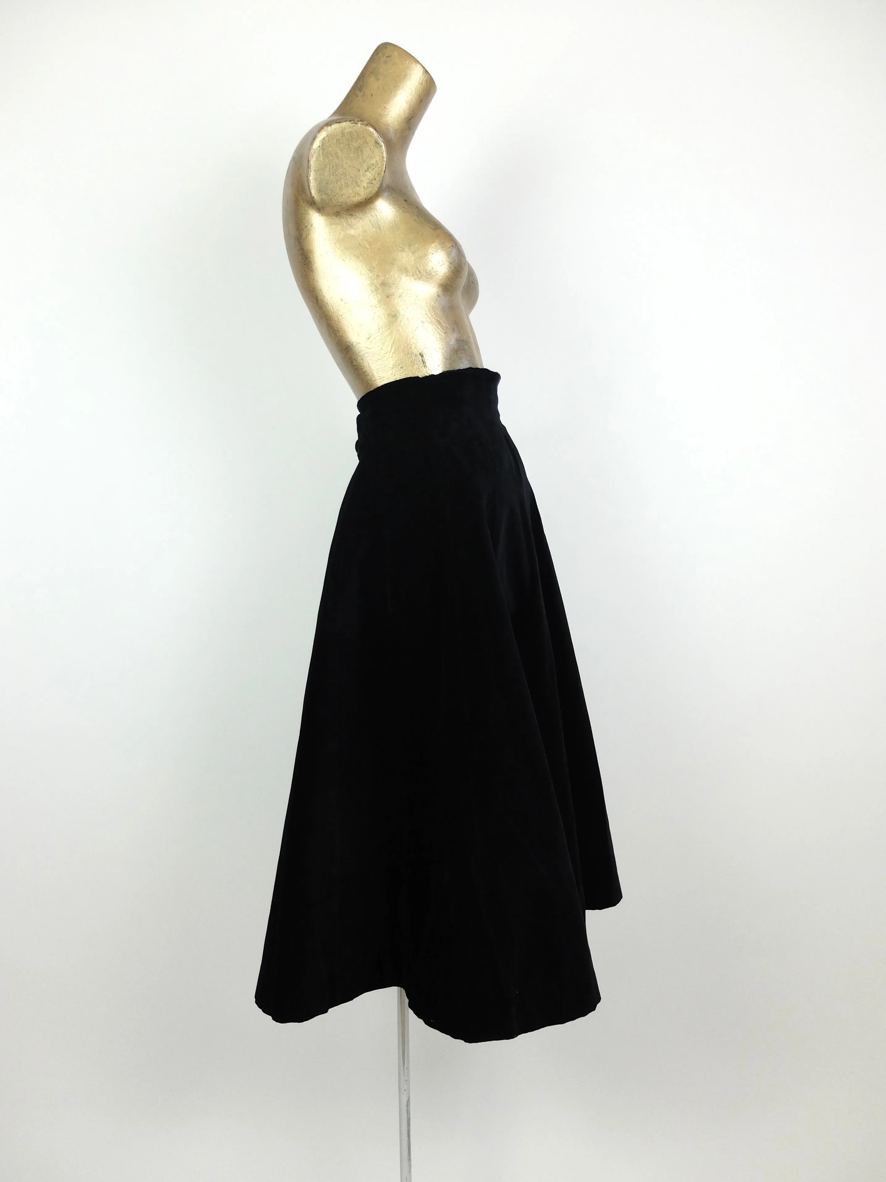 60s Mod Gunne Sax Style Black Velvet High Waisted A-Line Circle Midi Skirt