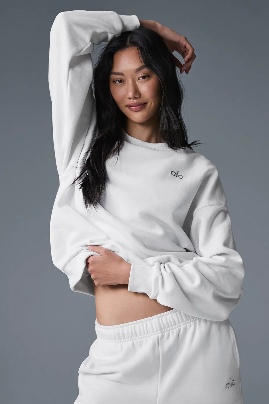 Accolade Crew Neck Pullover - White