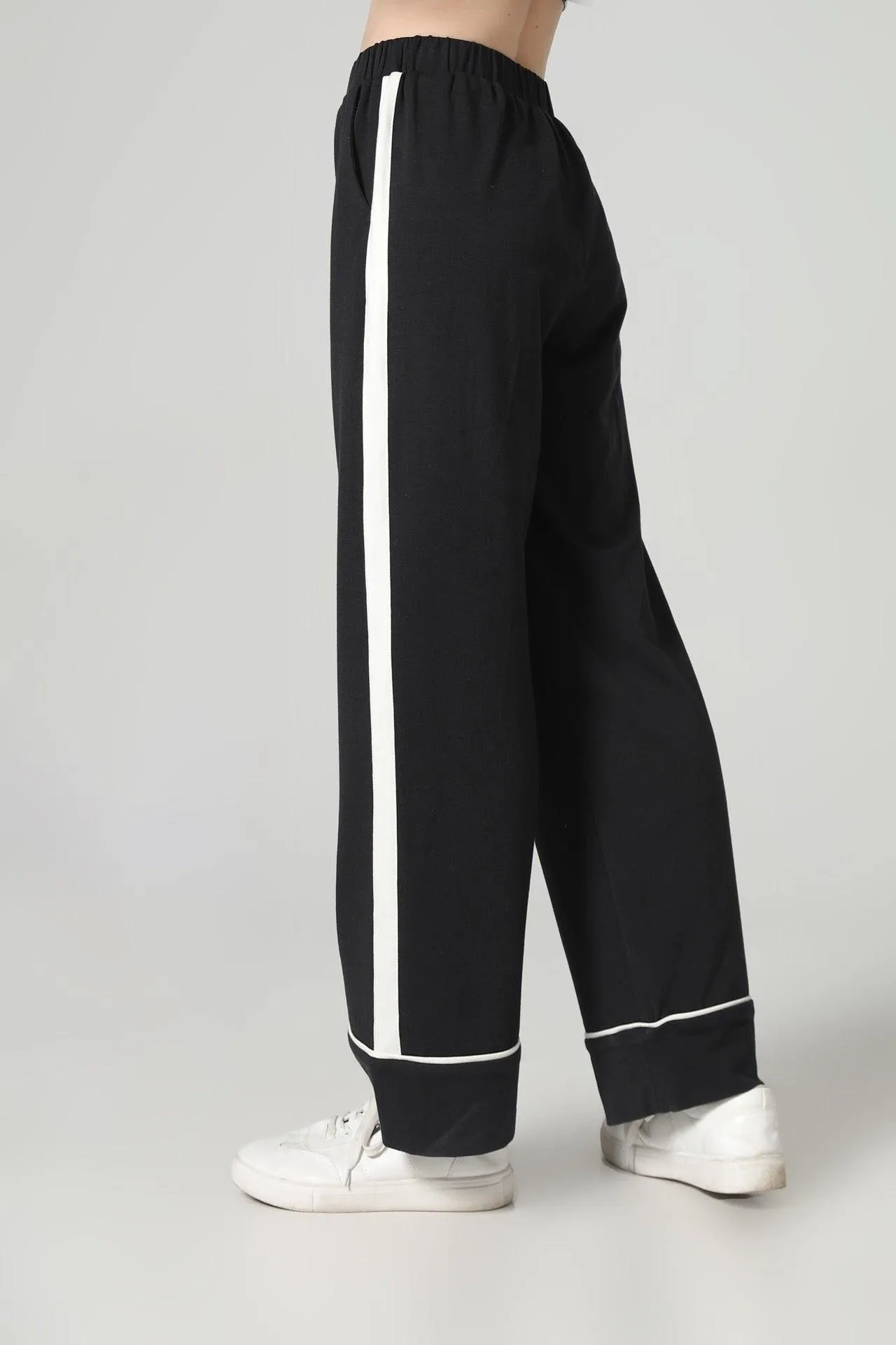 Bamboo Contrast Stripe Wide Leg Sweatpant