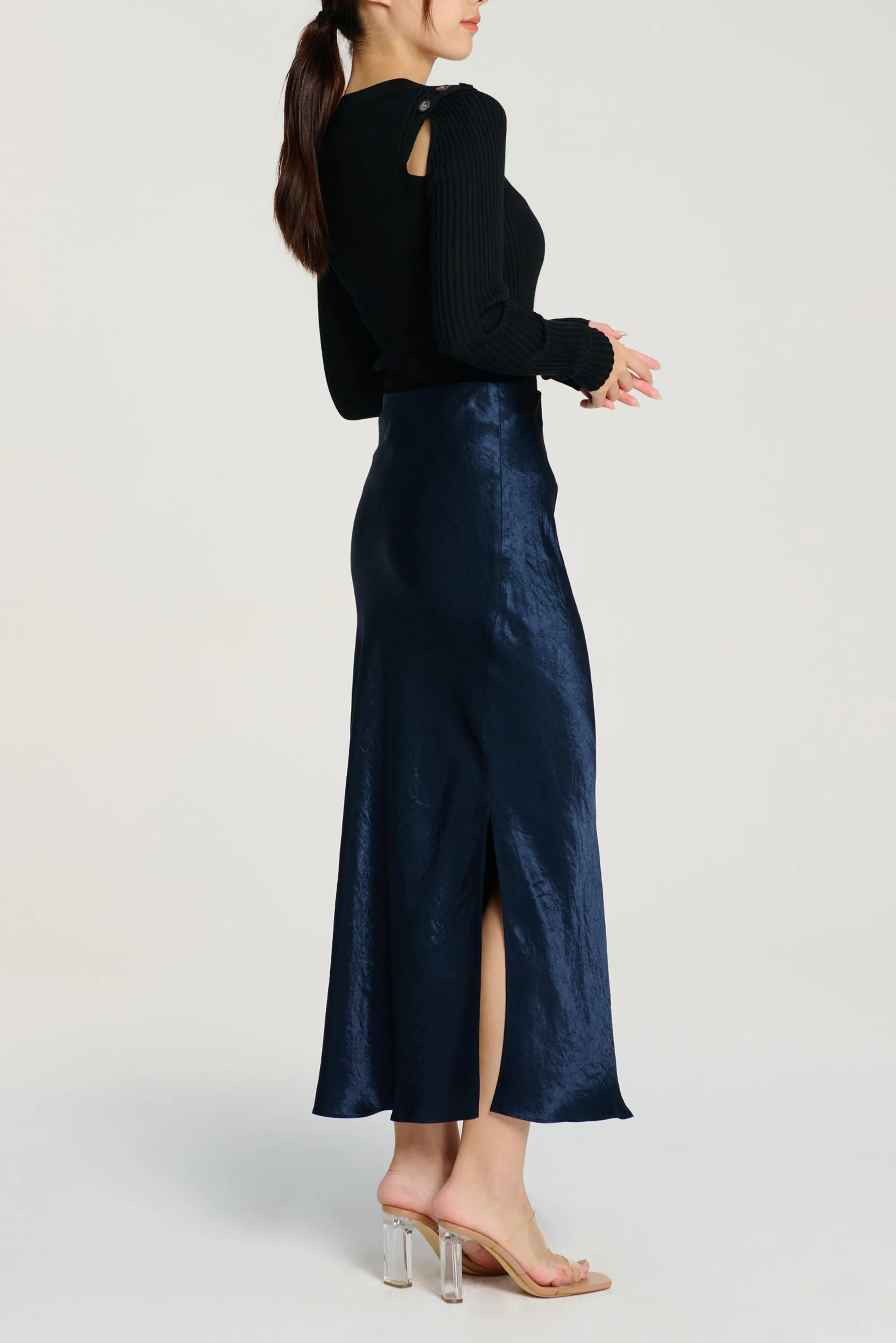 CYNTHIA naia midi skirt (Navy)