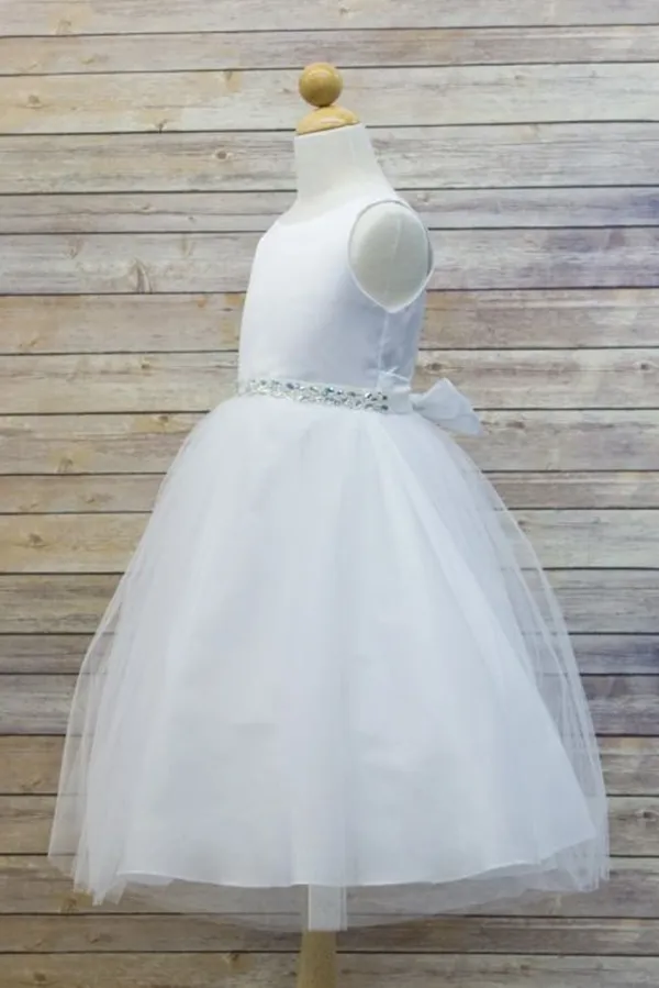 EK 05 - R  Laura First Communion or Flower Girl Dress