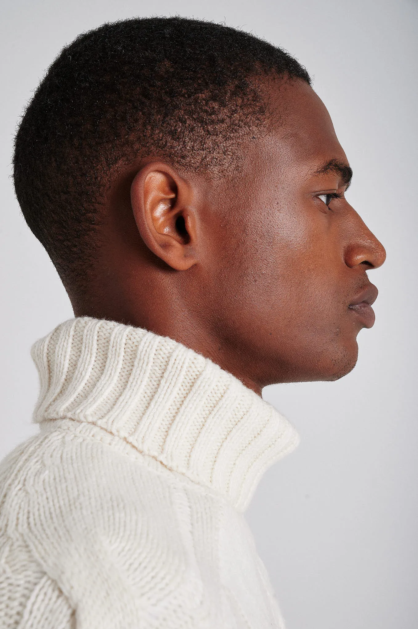 Men's chunky cable turtleneck sweater