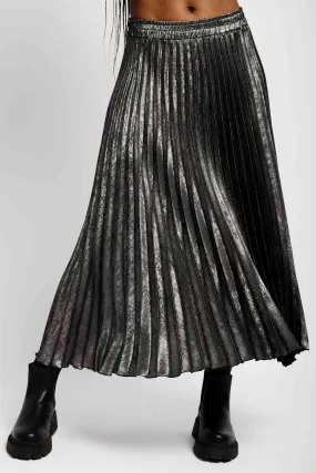 Metallic Pleated Skirt in Silver