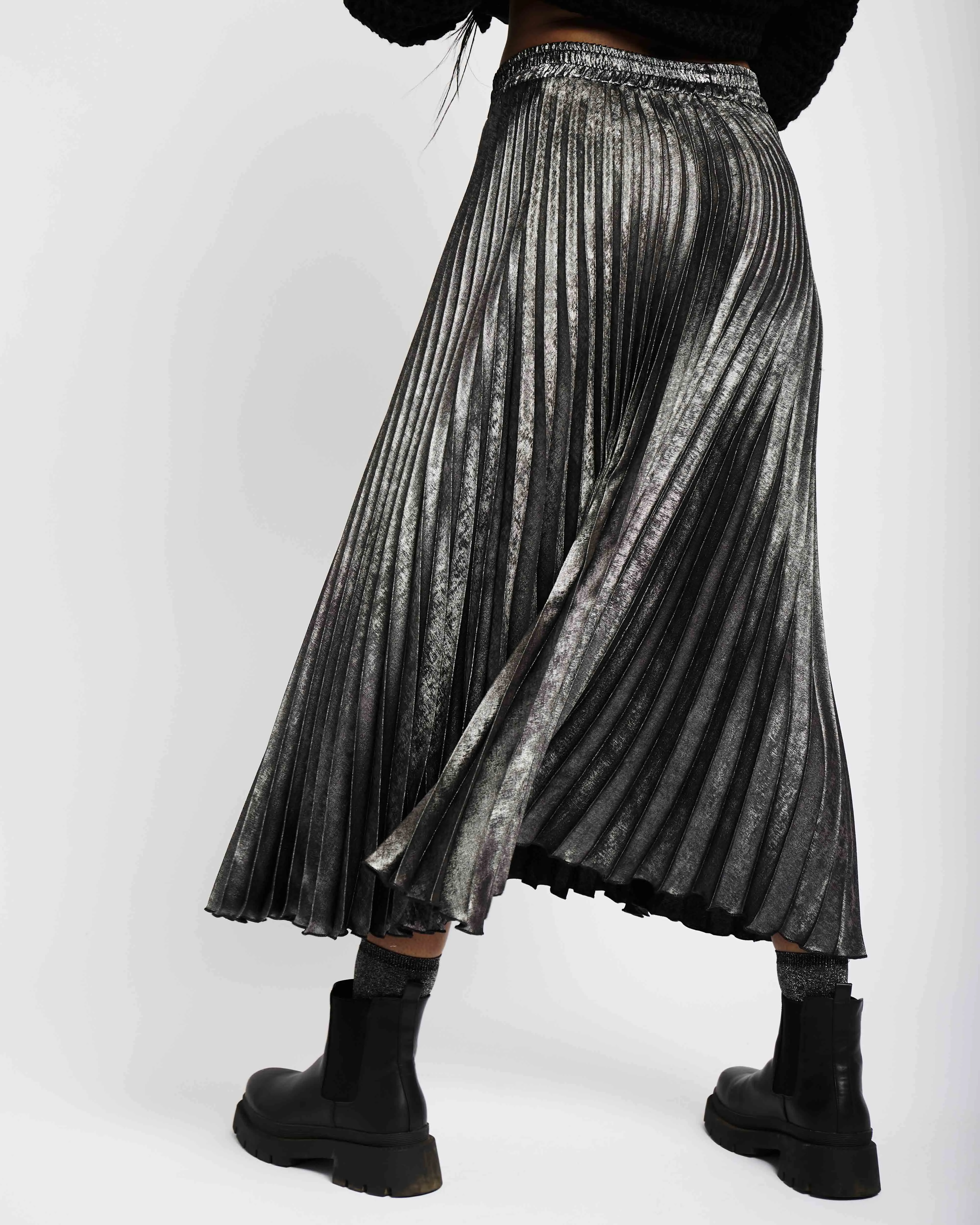 Metallic Pleated Skirt in Silver