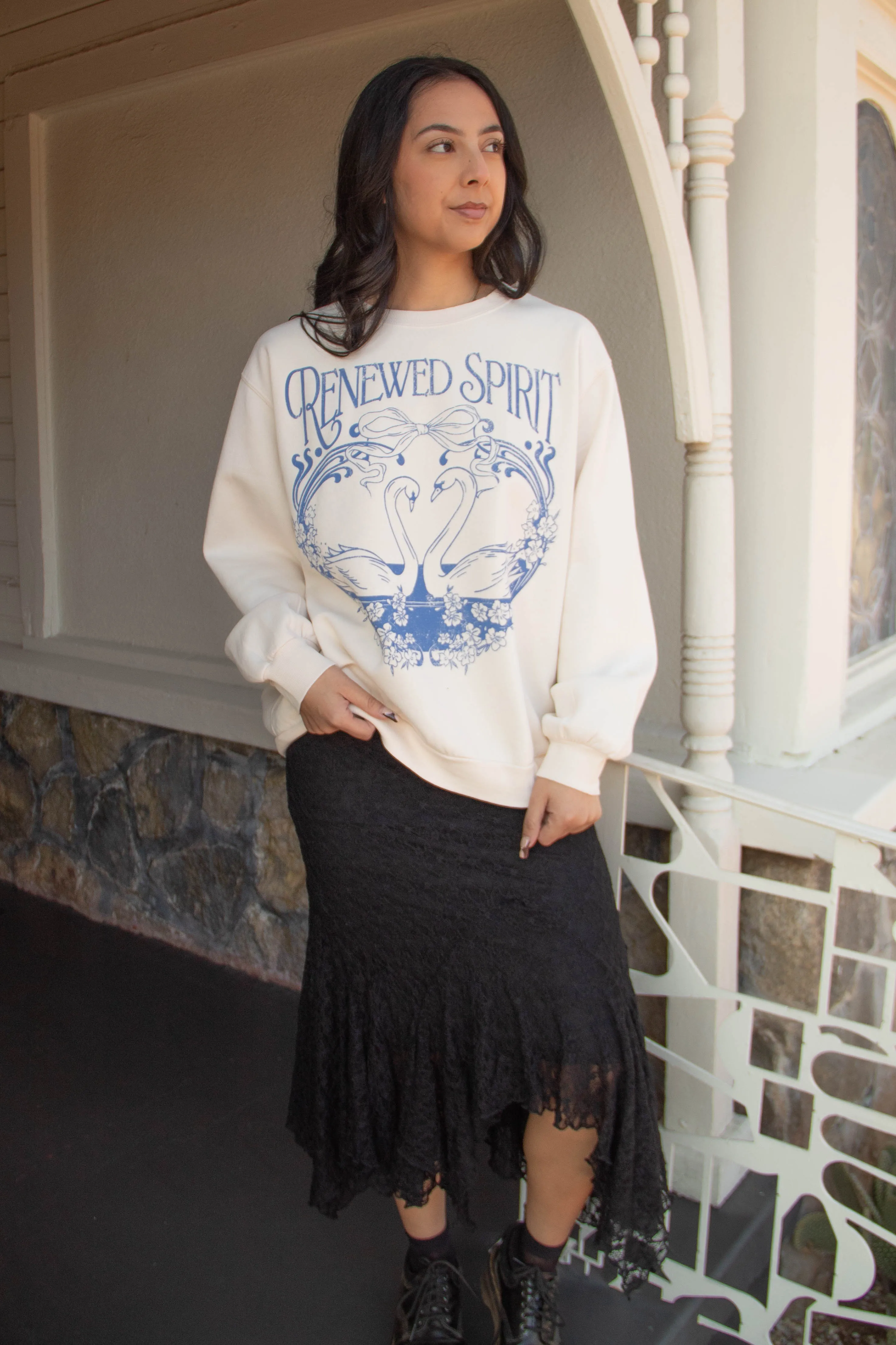 Oversized Crew Graphic Sweatshirt