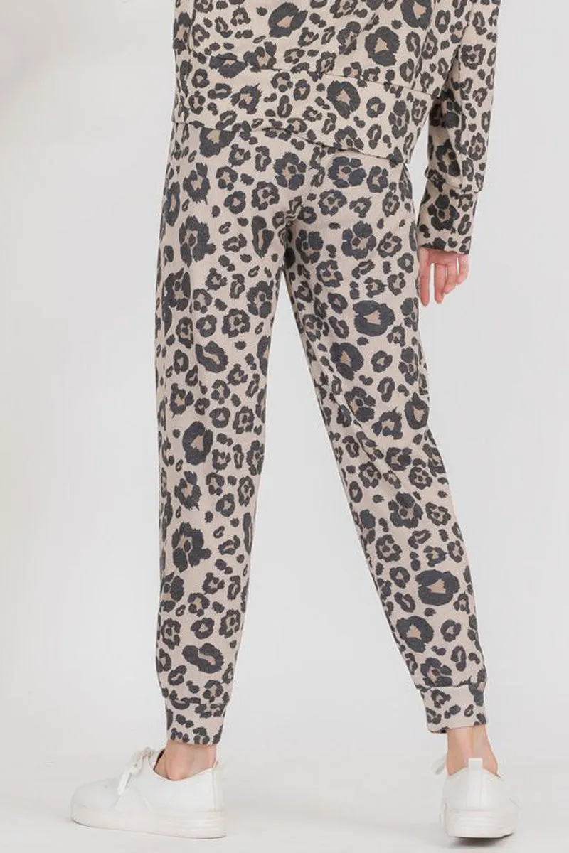 Relaxed Leopard Print High-Rise Joggers