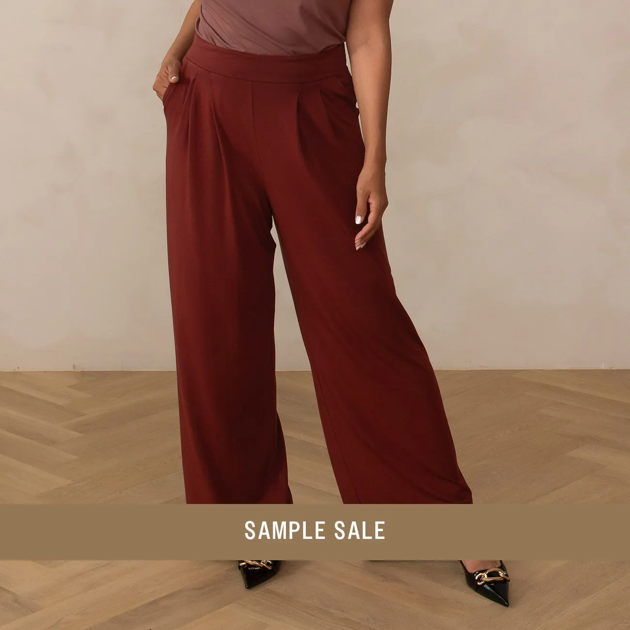 Sample Sale: The Comfy Wide Leg Pant