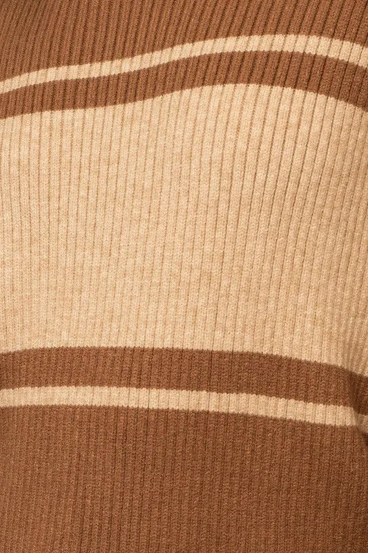 TEEK - Contrast Stripe Mock Neck Sweater