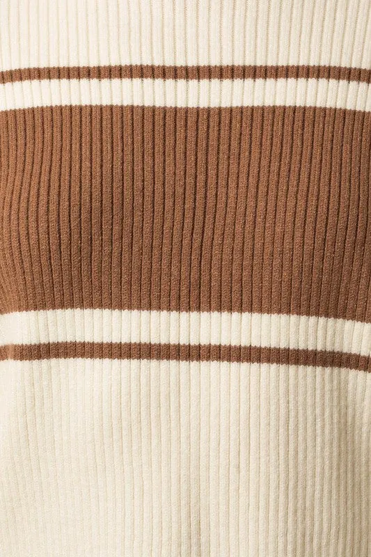 TEEK - Contrast Stripe Mock Neck Sweater