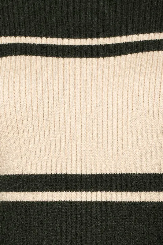 TEEK - Contrast Stripe Mock Neck Sweater