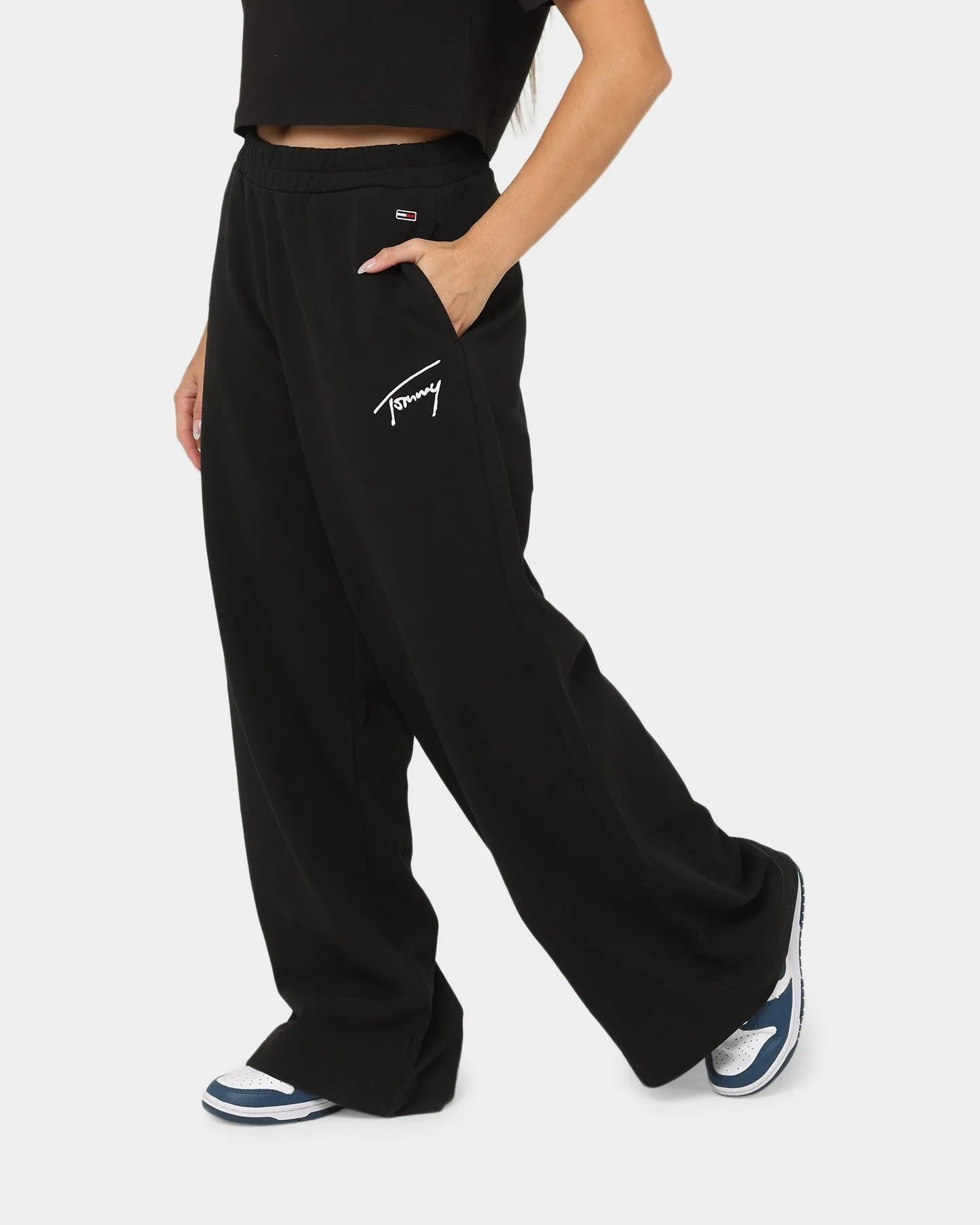 Tommy Jeans Women's TJW Signature A-Line Sweatpants Black