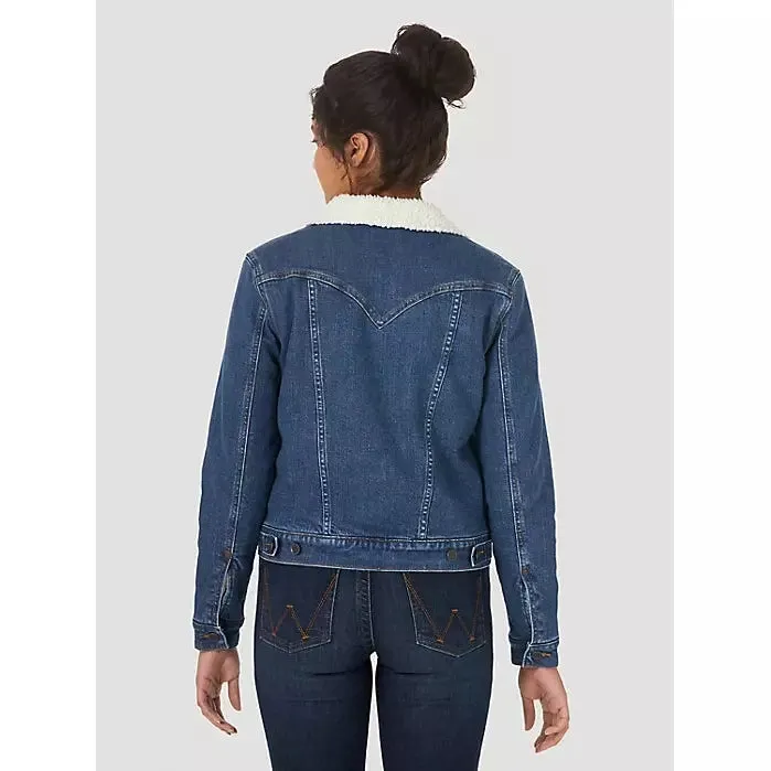 WOMEN'S WRANGLER RETRO® SHERPA LINED WESTERN DENIM JACKET IN DENIM