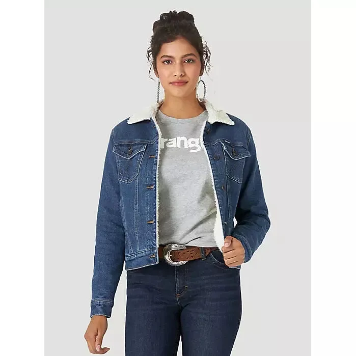 WOMEN'S WRANGLER RETRO® SHERPA LINED WESTERN DENIM JACKET IN DENIM